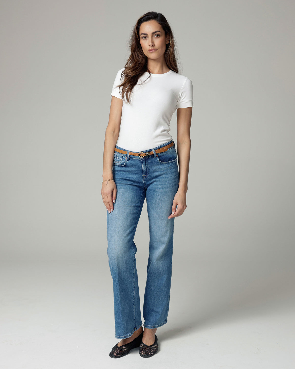 Light Vintage Blue Wide-Leg Mid-Rise Jeans | The Isa