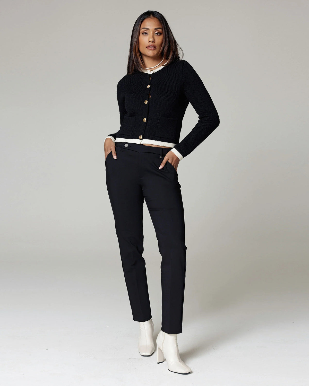 Black Chinos | The Latina