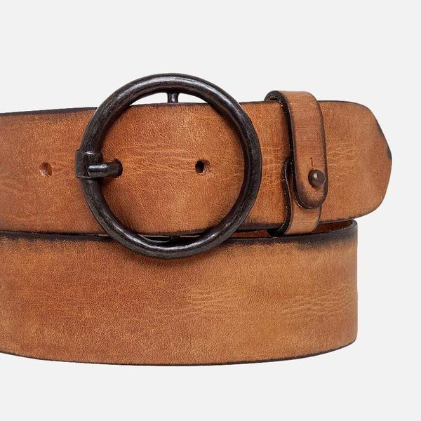 The Pip belt in cognac full-grain leather